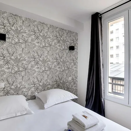 Bright Modern Menilmontant Holiday home Paris